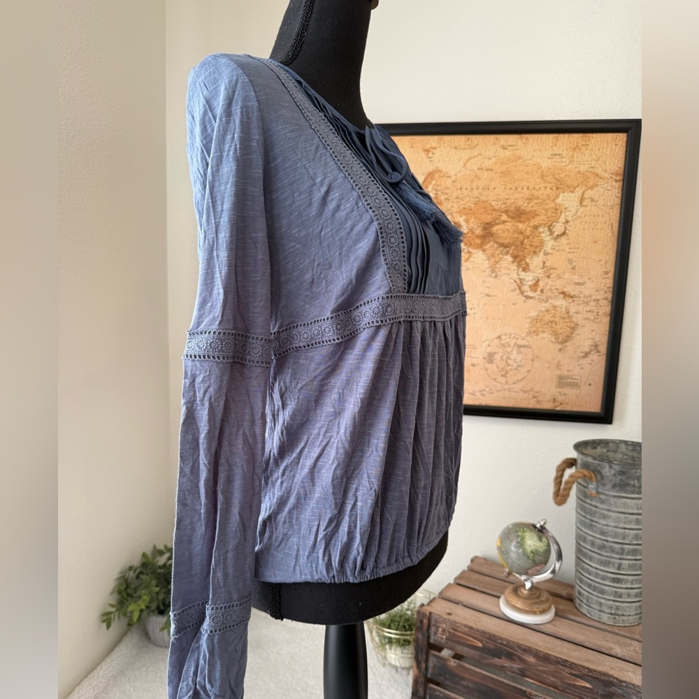 American Rag blue top - Picture 2 of 10